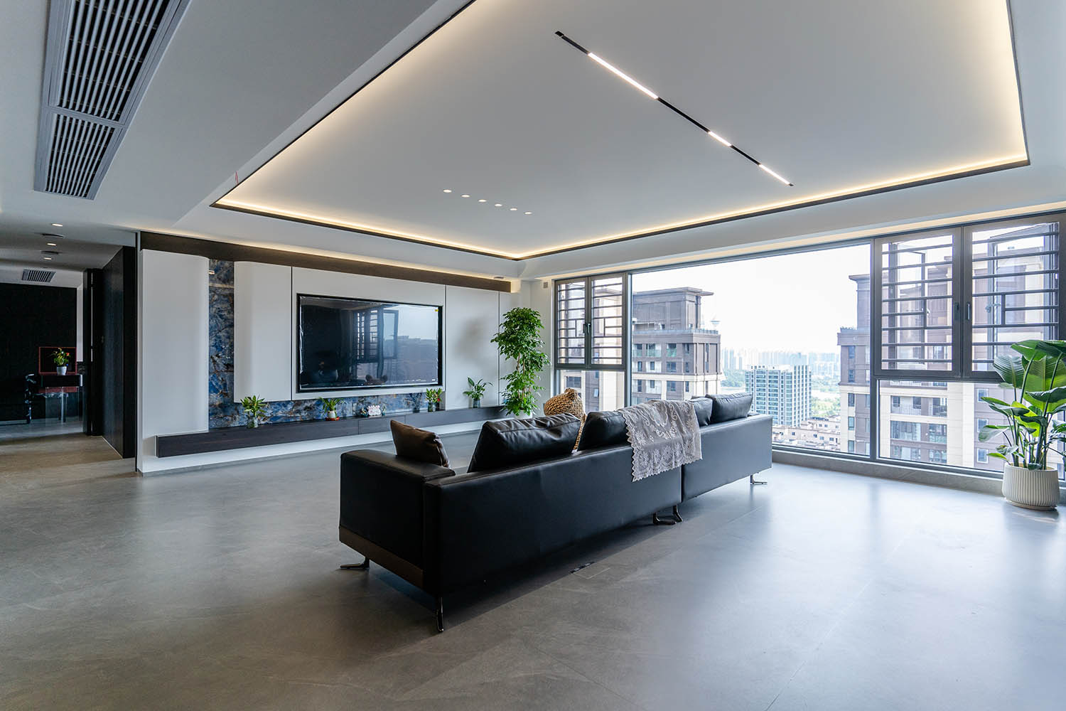 株洲家博整建發(fā)央著168㎡意式極簡風(fēng)格裝修案例賞析