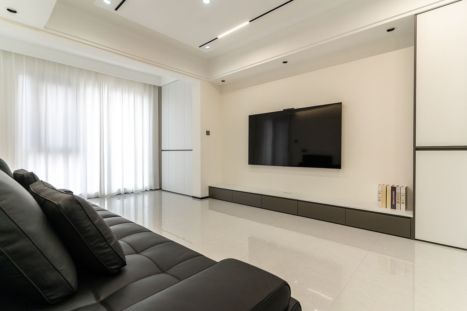 株洲家博整綠地二號130㎡ 現(xiàn)代簡約風(fēng)格裝修賞析